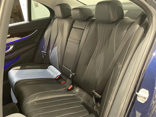 Ｅクラス Ｅ４００　４マチック　エクスクルーシブ　３６０°カメラシステム　アクティブパーキングアシスト　メモリー付パワーシート（Ｄ席・Ｎ席）シートヒーター（全席）パドルシフト　ＥＴＣ２．０　ＥＣＯスタートストップ機能（21枚目）