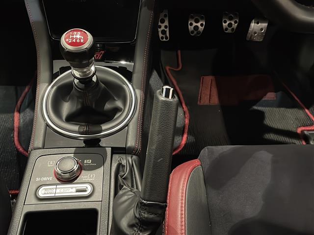 ＷＲＸ ＳＴＩ ＳＴＩ　ＳＴＩフロントアンダースポイラー　ＳＴＩサイドアンダースポイラー　ＳＴＩリヤアンダースポイラー　ＨＫＳＦｌａｓｈ　Ｅｄｉｔｅｒ　ＣＤ　Ｂｌｕｅｔｏｏｔｈ　ＵＳＢ　ＡＵＸ　クルーズコントロール（15枚目）