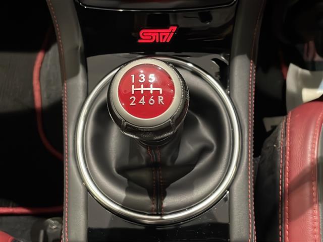 ＷＲＸ ＳＴＩ ＳＴＩ　ＳＴＩフロントアンダースポイラー　ＳＴＩサイドアンダースポイラー　ＳＴＩリヤアンダースポイラー　ＨＫＳＦｌａｓｈ　Ｅｄｉｔｅｒ　ＣＤ　Ｂｌｕｅｔｏｏｔｈ　ＵＳＢ　ＡＵＸ　クルーズコントロール（16枚目）