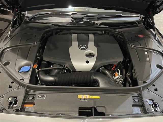 Ｓクラス Ｓ３００ｈ　ラグジュアリーパッケージ　パノラミックスライディングルーフ　エクステンデッドウッドインテリアトリム　プライバシーガラス・３６０°カメラシステム　シートヒーター（43枚目）