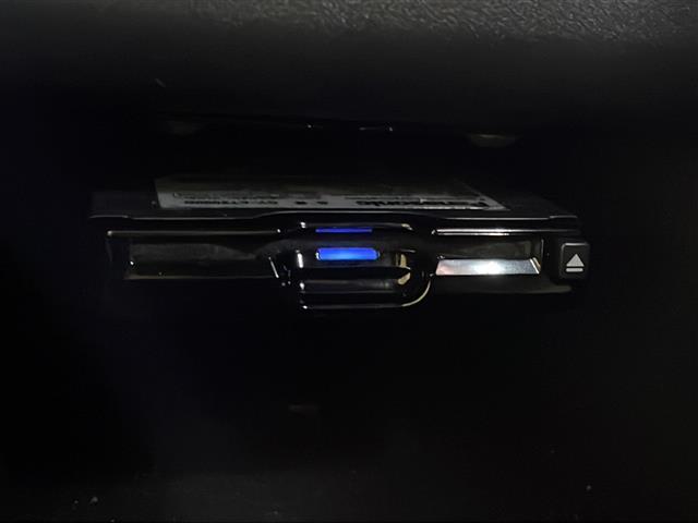 ３００８ ＧＴ　ブルーＨＤｉ　純正ナビ　ＴＶ　バックカメラ　ＥＴＣ　ドラレコ（5枚目）