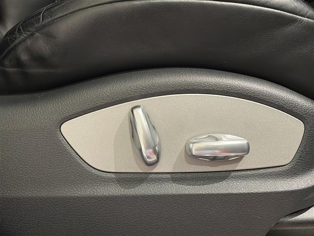 カイエン ＧＴＳ　クルーズコントロール　パワーテールゲート　サラウンドビューカメラ３６０度　リアビューカメラ付きパークアシスト（フロント＆リア）フロント　シートヒーター　ＧＴＳ専用スポーツサスペンション（19枚目）