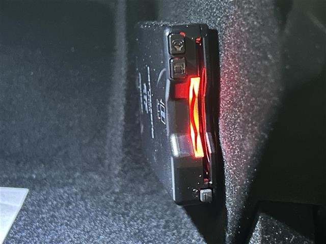 ３０８ ＧＴ　ブルーＨＤｉ　エレクトリックパーキングブレーキ　フロント＆バックソナー　３６０°カメラ　アクティブセーフブレーキ　アクティブクルーズコントロール　レーンキープアシスト　シートヒーター（4枚目）
