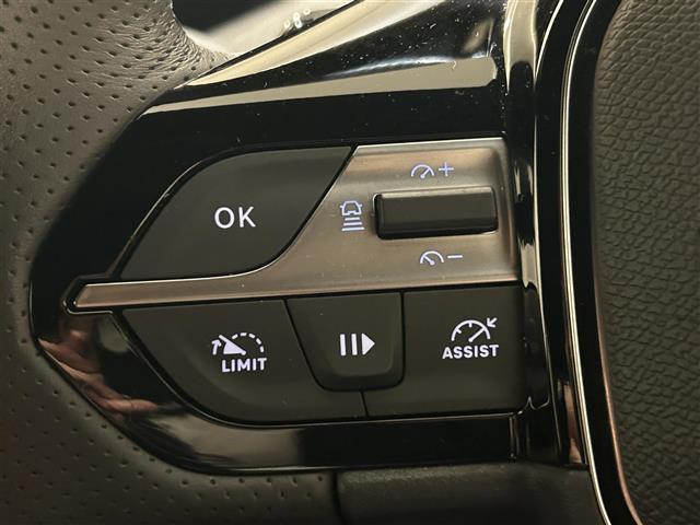 ３０８ ＧＴ　ブルーＨＤｉ　エレクトリックパーキングブレーキ　フロント＆バックソナー　３６０°カメラ　アクティブセーフブレーキ　アクティブクルーズコントロール　レーンキープアシスト　シートヒーター（14枚目）