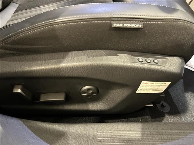 ３０８ ＧＴ　ブルーＨＤｉ　エレクトリックパーキングブレーキ　フロント＆バックソナー　３６０°カメラ　アクティブセーフブレーキ　アクティブクルーズコントロール　レーンキープアシスト　シートヒーター（16枚目）