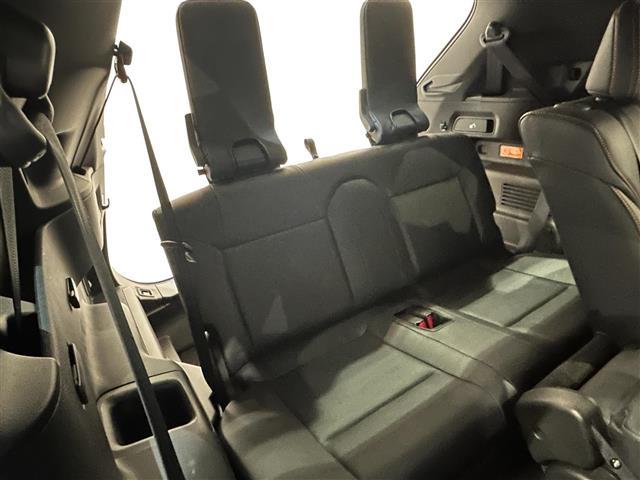 アウトランダーＰＨＥＶ Ｐ　ナビゲーションシステム　９インチＷＶＧＡディスプレイ　地上デジタルＴＶチューナー　ＢＯＳＥプレミアムサウンドシステム　アンチロックブレーキシステム　ブレーキアシスト（24枚目）