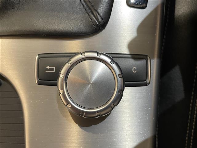 ＳＬＫ ＳＬＫ２００ブルーエフィシェンシー　クルーズコントロール＆可変スピードリミッター　７インチワイドディスプレイ　ＣＤ／ＤＶＤ／ＴＶ　ビークルダイナミクスコントロール　ブレーキアシスト　アンチロックブレーキシステム（18枚目）