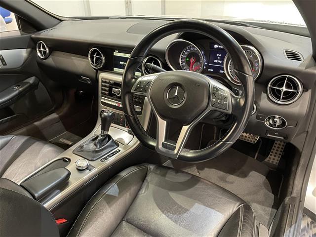 ＳＬＫ ＳＬＫ２００ブルーエフィシェンシー　クルーズコントロール＆可変スピードリミッター　７インチワイドディスプレイ　ＣＤ／ＤＶＤ／ＴＶ　ビークルダイナミクスコントロール　ブレーキアシスト　アンチロックブレーキシステム（20枚目）