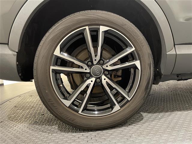 Ｑ３ ２．０ＴＦＳＩクワトロ１７０ＰＳ　ワンオーナー　４ＷＤ　ドライブレコーダー　ＥＴＣ　アイドリングストップ　横滑り防止装置（38枚目）