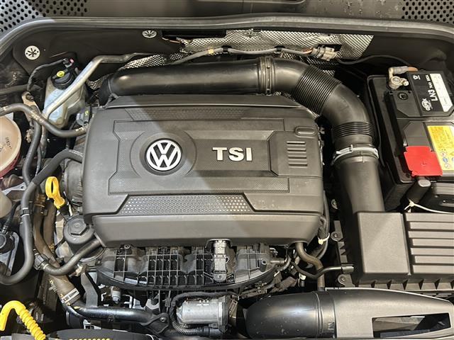 ザ・ビートル ２．０Ｒラインマイスター　レザーシートパッケージ　スポーツシート　シートヒーター（Ｄ席／Ｎ席）Ｖｏｌｋｓｗａｇｅｎ純正ナビゲーションシステム・ＣＤ／ＤＶＤ／ＡＭ／ＦＭ／ＴＶ／Ｂｌｕｅｔｏｏｔｈ　パークディスタンスコントロール（43枚目）