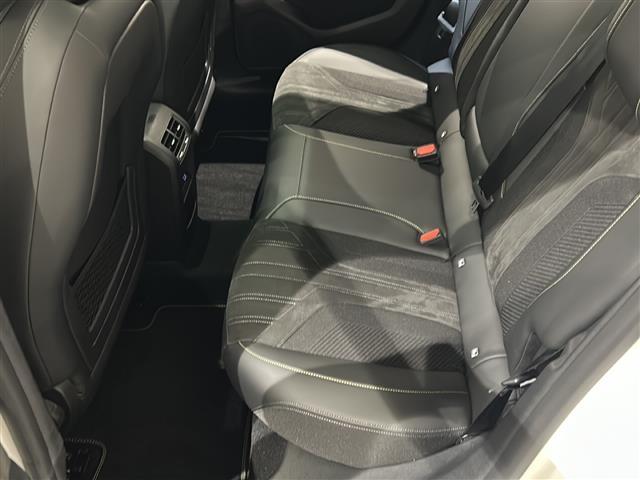３０８ ＳＷ　ＧＴ　ブルーＨＤｉ　アダプティブクルーズコントロール　レーンキープアシスト　パワーテールゲート　ＢｌｕｅｔｏｏｔｈマトリックスＬＥＤヘッドライト　フロントシートヒーター　運転席パワーシート　アンビエントライト　ＥＴＣ（6枚目）
