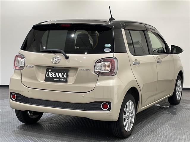 パッソ モーダ　Ｓ　ワンオーナー　４ＷＤ　バックカメラ　ＥＴＣ　アイドリングストップ　ドアバイザー　スペアキー１本　スタッドレス車載（12枚目）