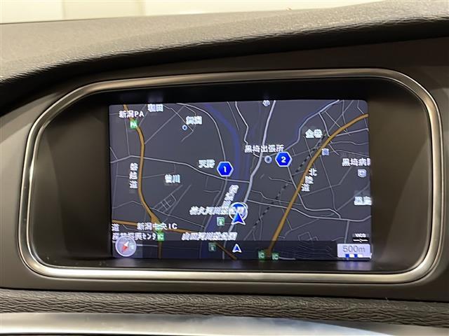 Ｖ４０ クロスカントリー　Ｔ５　ＡＷＤ　モメンタム　４ＷＤ　純正ＨＤＤナビ　バックカメラ　ＥＴＣ　インテリセーフ　衝突回避ブレーキ　レーンキーピングエイド　アダプティブクルーズコントロール　ブラインドスポットインフォメーションシステム（26枚目）