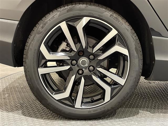 Ｖ４０ クロスカントリー　Ｔ５　ＡＷＤ　モメンタム　４ＷＤ　純正ＨＤＤナビ　バックカメラ　ＥＴＣ　インテリセーフ　衝突回避ブレーキ　レーンキーピングエイド　アダプティブクルーズコントロール　ブラインドスポットインフォメーションシステム（31枚目）