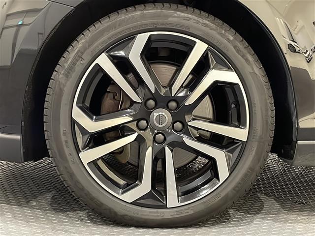 Ｖ４０ クロスカントリー　Ｔ５　ＡＷＤ　モメンタム　４ＷＤ　純正ＨＤＤナビ　バックカメラ　ＥＴＣ　インテリセーフ　衝突回避ブレーキ　レーンキーピングエイド　アダプティブクルーズコントロール　ブラインドスポットインフォメーションシステム（33枚目）