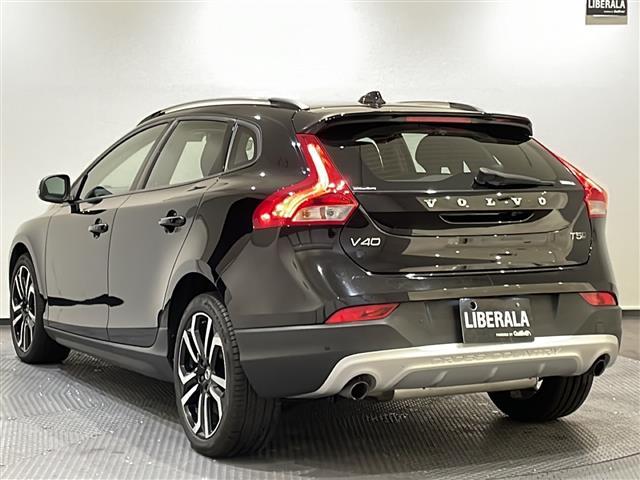 Ｖ４０ クロスカントリー　Ｔ５　ＡＷＤ　モメンタム　４ＷＤ　純正ＨＤＤナビ　バックカメラ　ＥＴＣ　インテリセーフ　衝突回避ブレーキ　レーンキーピングエイド　アダプティブクルーズコントロール　ブラインドスポットインフォメーションシステム（38枚目）
