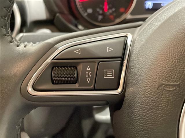 A1スポーツバック ミッドナイトリミテッド SSDナビゲーション CD/DVDプレイヤー Bluetooth バイキセノンパッケージ コンビニエンスパッケージ  シートヒーター(フロント) ドライブレコーダー ETC(8枚目)