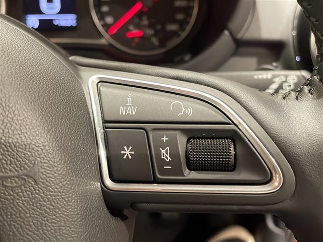 A1スポーツバック ミッドナイトリミテッド SSDナビゲーション CD/DVDプレイヤー Bluetooth バイキセノンパッケージ コンビニエンスパッケージ  シートヒーター(フロント) ドライブレコーダー ETC(9枚目)