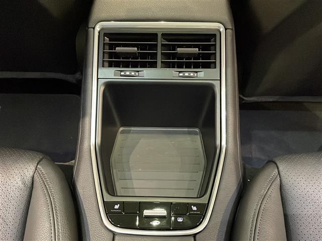 パナメーラ 4S スポーツエグゾーストシステム ポルシェアクティブサスペンション アダプティブクルーズコントロール レーンキーピングアシスト ブラインドスポットアシスト ドライブレコーダー Bluetooth(11枚目)