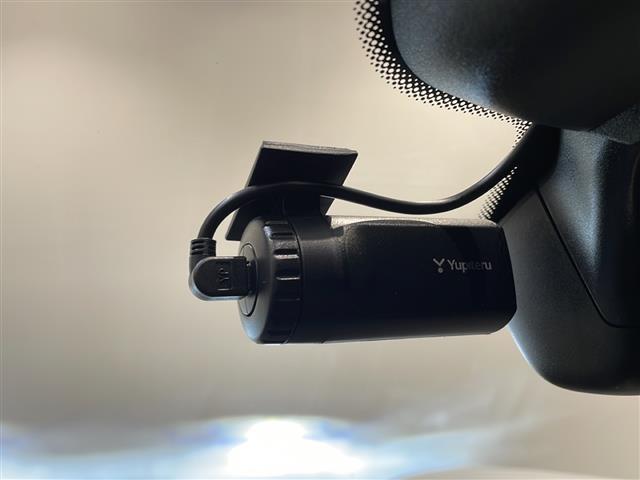 パナメーラ 4S スポーツエグゾーストシステム ポルシェアクティブサスペンション アダプティブクルーズコントロール レーンキーピングアシスト ブラインドスポットアシスト ドライブレコーダー Bluetooth(19枚目)