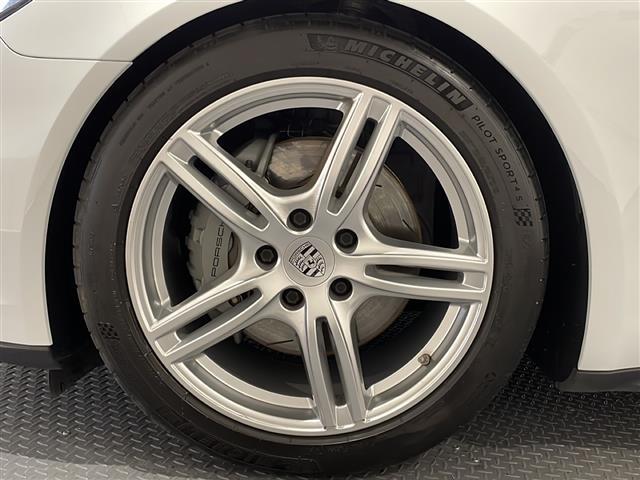 パナメーラ 4S スポーツエグゾーストシステム ポルシェアクティブサスペンション アダプティブクルーズコントロール レーンキーピングアシスト ブラインドスポットアシスト ドライブレコーダー Bluetooth(31枚目)