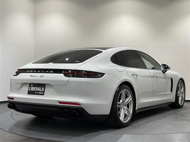 パナメーラ 4S スポーツエグゾーストシステム ポルシェアクティブサスペンション アダプティブクルーズコントロール レーンキーピングアシスト ブラインドスポットアシスト ドライブレコーダー Bluetooth(43枚目)