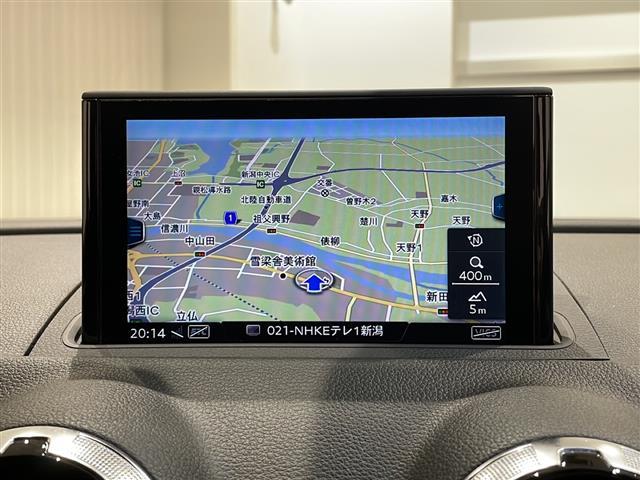 A3 スポーツバック2.0TFSIクワトロ スポーツ Sラインパッケージ LEDヘッドライト LEDリヤダイナミックターンインディケーター Audiバーチャルコックピット スポーツバンパー Slineスポーツサスペンション(18枚目)