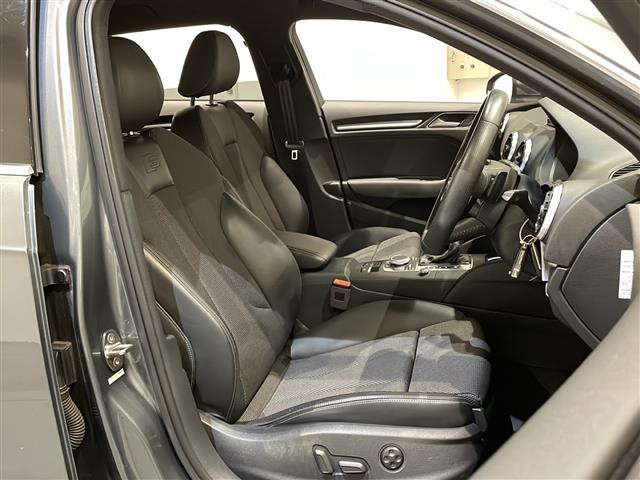 A3 スポーツバック2.0TFSIクワトロ スポーツ Sラインパッケージ LEDヘッドライト LEDリヤダイナミックターンインディケーター Audiバーチャルコックピット スポーツバンパー Slineスポーツサスペンション(23枚目)