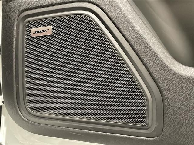 マカン マカンＧＴＳ　ベンチレーション　シートヒーター　レーンキープアシストアダプティブクルーズコントロール　ＲＳスパイダー２０インチＡＷ　スポーツエグゾーストシステム　ＡｐｐｌｅＣａｒＰｌａｙ　Ｂｌｕｅｔｏｏｔｈ（9枚目）