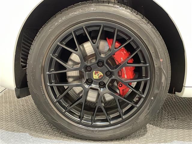 マカン マカンＧＴＳ　ベンチレーション　シートヒーター　レーンキープアシストアダプティブクルーズコントロール　ＲＳスパイダー２０インチＡＷ　スポーツエグゾーストシステム　ＡｐｐｌｅＣａｒＰｌａｙ　Ｂｌｕｅｔｏｏｔｈ（21枚目）