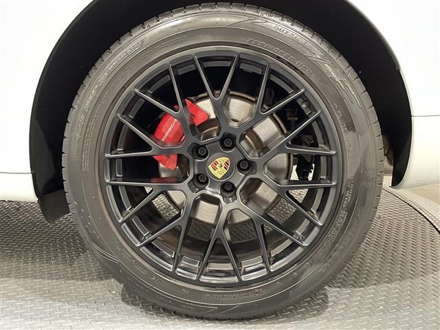マカン マカンＧＴＳ　ベンチレーション　シートヒーター　レーンキープアシストアダプティブクルーズコントロール　ＲＳスパイダー２０インチＡＷ　スポーツエグゾーストシステム　ＡｐｐｌｅＣａｒＰｌａｙ　Ｂｌｕｅｔｏｏｔｈ（24枚目）