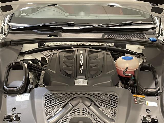 マカン マカンＧＴＳ　ベンチレーション　シートヒーター　レーンキープアシストアダプティブクルーズコントロール　ＲＳスパイダー２０インチＡＷ　スポーツエグゾーストシステム　ＡｐｐｌｅＣａｒＰｌａｙ　Ｂｌｕｅｔｏｏｔｈ（25枚目）