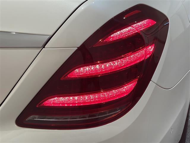 Ｓクラス ＡＭＧラインプラス　ＡＭＧラインプラス　ＡＭＧスタイリングパッケージ　２０インチＡＭＧ１０スポークアルミホイール　ベーシックパッケージ　パノラミックスライディングルーフ　クロージングサポーター　前席シートベ（37枚目）