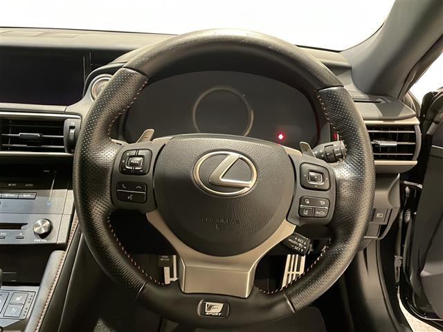 RC RC350 Fスポーツ プライムブラック レーザークルーズコントロール レクサスダイナミックハンドリングシステム レクサスセーフティーシステム ベンチレーション ステアリングヒーター シートヒーター パワーシート保証書 取扱説明書 スペアキー(18枚目)