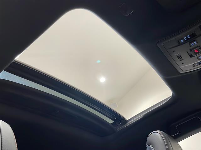 RC RC350 Fスポーツ プライムブラック レーザークルーズコントロール レクサスダイナミックハンドリングシステム レクサスセーフティーシステム ベンチレーション ステアリングヒーター シートヒーター パワーシート保証書 取扱説明書 スペアキー(23枚目)