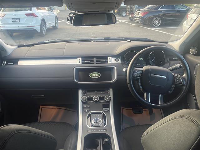 レンジローバーイヴォーク フリースタイル　クルーズコントロール　レーンデパーチャーワーニング　パークアシスト　ハンズフリーパワーテールゲート　シートヒーター　オートハイビームアシスト　前後ドライブレコーダー　スペアキー（17枚目）