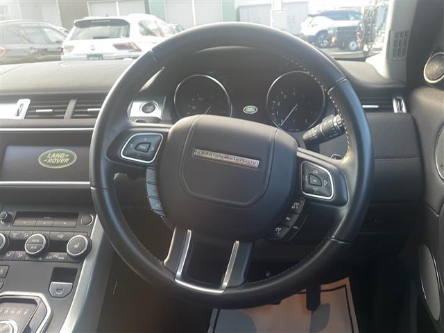 レンジローバーイヴォーク フリースタイル　クルーズコントロール　レーンデパーチャーワーニング　パークアシスト　ハンズフリーパワーテールゲート　シートヒーター　オートハイビームアシスト　前後ドライブレコーダー　スペアキー（18枚目）