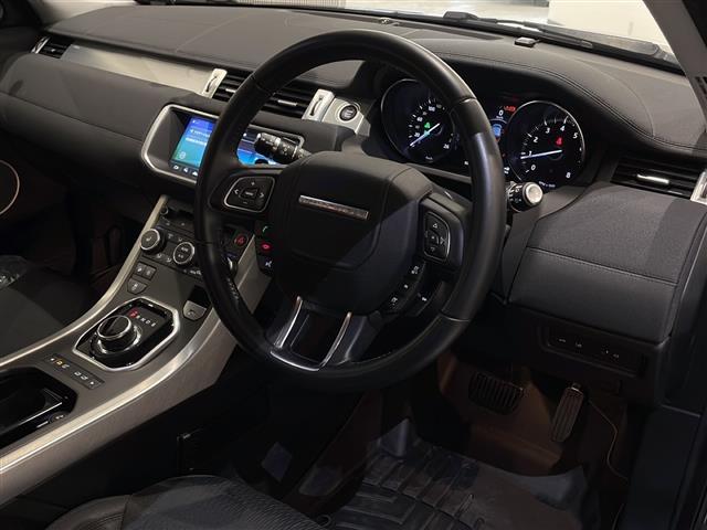 レンジローバーイヴォーク フリースタイル　クルーズコントロール　レーンデパーチャーワーニング　パークアシスト　ハンズフリーパワーテールゲート　シートヒーター　オートハイビームアシスト　前後ドライブレコーダー　スペアキー（19枚目）