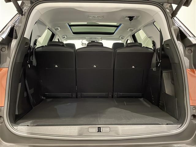 5008 GT アダプティブクルーズコントロール アダプティブヘッドライト レーンキーピングアシスト ブラインドスポットモニター AndroidAuto Bluetooth インテリジェントハイビーム ETC(3枚目)