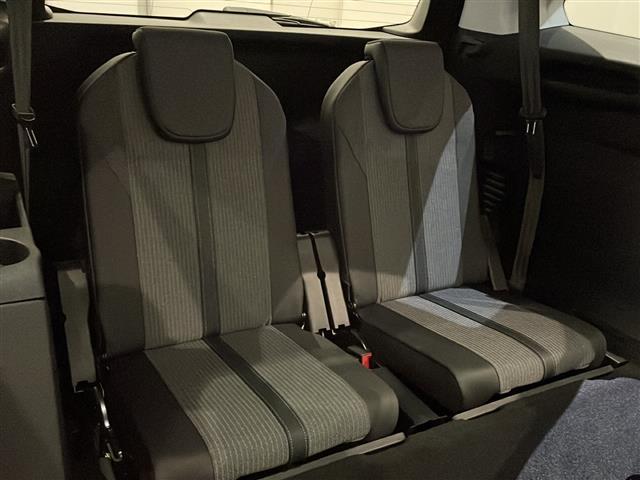 5008 GT アダプティブクルーズコントロール アダプティブヘッドライト レーンキーピングアシスト ブラインドスポットモニター AndroidAuto Bluetooth インテリジェントハイビーム ETC(6枚目)