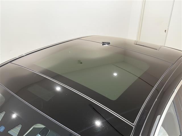 Ｅクラス Ｅ４５０　４マチック　エクスクルーシブ　エクスクルーシブパッケージ　パノラミックスライディングルーフ　Ｂｕｒｍｅｓｔｅｒサラウンドサウンドシステム　シートベンチレーター　レーダーセーフティパッケージ　アクティブディスタンスアシスト（6枚目）