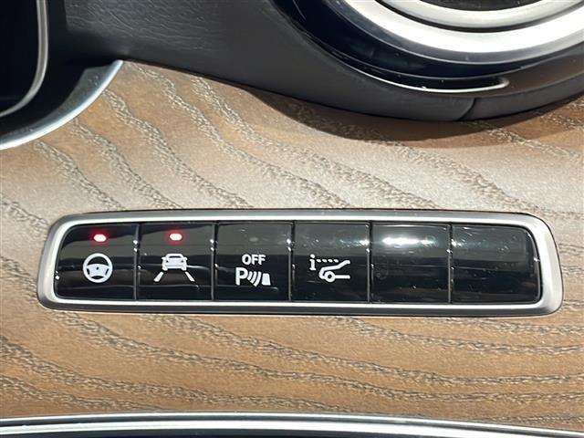 Ｅクラス Ｅ４５０　４マチック　エクスクルーシブ　エクスクルーシブパッケージ　パノラミックスライディングルーフ　Ｂｕｒｍｅｓｔｅｒサラウンドサウンドシステム　シートベンチレーター　レーダーセーフティパッケージ　アクティブディスタンスアシスト（10枚目）