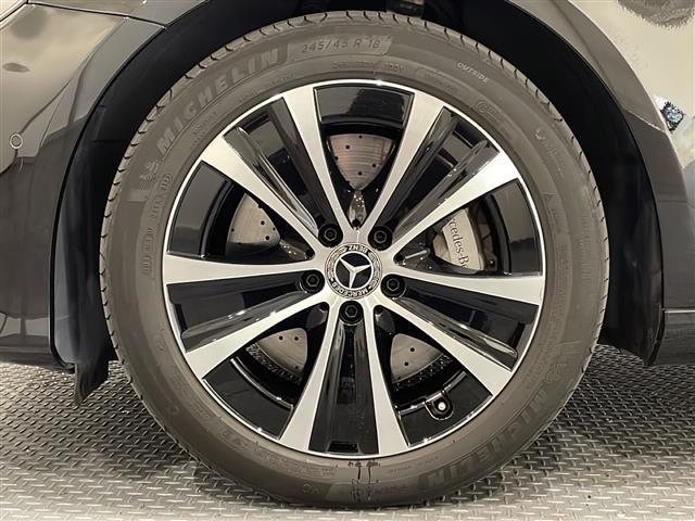 Ｅクラス Ｅ４５０　４マチック　エクスクルーシブ　エクスクルーシブパッケージ　パノラミックスライディングルーフ　Ｂｕｒｍｅｓｔｅｒサラウンドサウンドシステム　シートベンチレーター　レーダーセーフティパッケージ　アクティブディスタンスアシスト（38枚目）