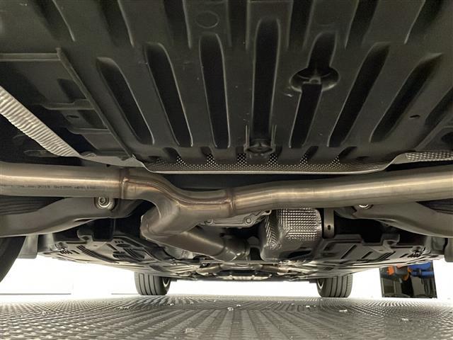 Ｅクラス Ｅ４５０　４マチック　エクスクルーシブ　エクスクルーシブパッケージ　パノラミックスライディングルーフ　Ｂｕｒｍｅｓｔｅｒサラウンドサウンドシステム　シートベンチレーター　レーダーセーフティパッケージ　アクティブディスタンスアシスト（43枚目）