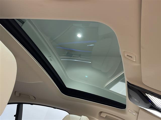 5シリーズ 530iラグジュアリー ハイラインパッケージ アンビエントライト 10.2インチ純正HDDナビ 360度カメラ アダクティブクルーズコントロール レーンキーピングアシスト DSRC アダクティブLEDヘッドライト(24枚目)