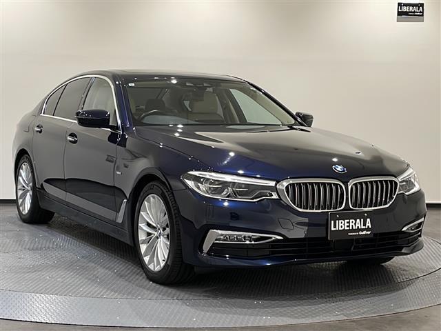 5シリーズ 530iラグジュアリー ハイラインパッケージ アンビエントライト 10.2インチ純正HDDナビ 360度カメラ アダクティブクルーズコントロール レーンキーピングアシスト DSRC アダクティブLEDヘッドライト(28枚目)