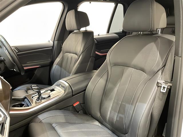 X5 M50i アダプティブクルーズコントロール レーンキピングアシスト ステアリングヒーター シートベンチレーション シートヒーター イージークローズ オプション22インチAW レーダー探知機 ドライブレコーダー(10枚目)