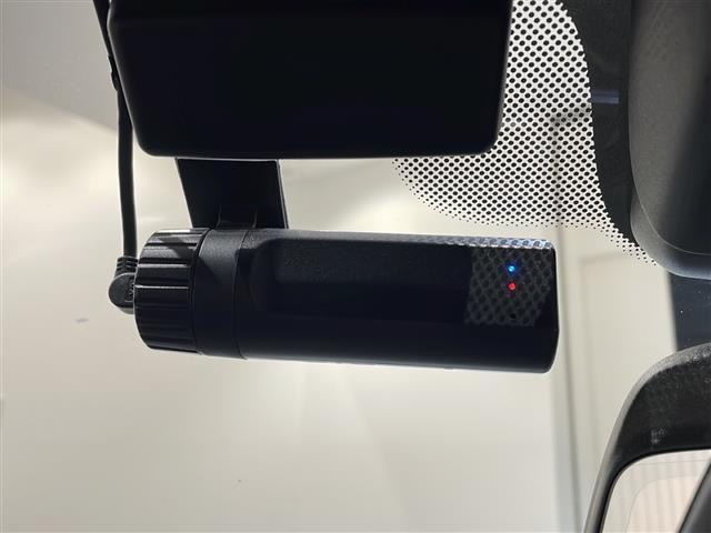 X5 M50i アダプティブクルーズコントロール レーンキピングアシスト ステアリングヒーター シートベンチレーション シートヒーター イージークローズ オプション22インチAW レーダー探知機 ドライブレコーダー(26枚目)