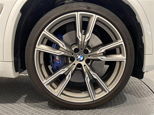 X5 M50i アダプティブクルーズコントロール レーンキピングアシスト ステアリングヒーター シートベンチレーション シートヒーター イージークローズ オプション22インチAW レーダー探知機 ドライブレコーダー(30枚目)