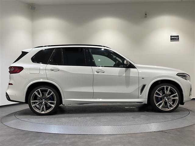 X5 M50i アダプティブクルーズコントロール レーンキピングアシスト ステアリングヒーター シートベンチレーション シートヒーター イージークローズ オプション22インチAW レーダー探知機 ドライブレコーダー(38枚目)